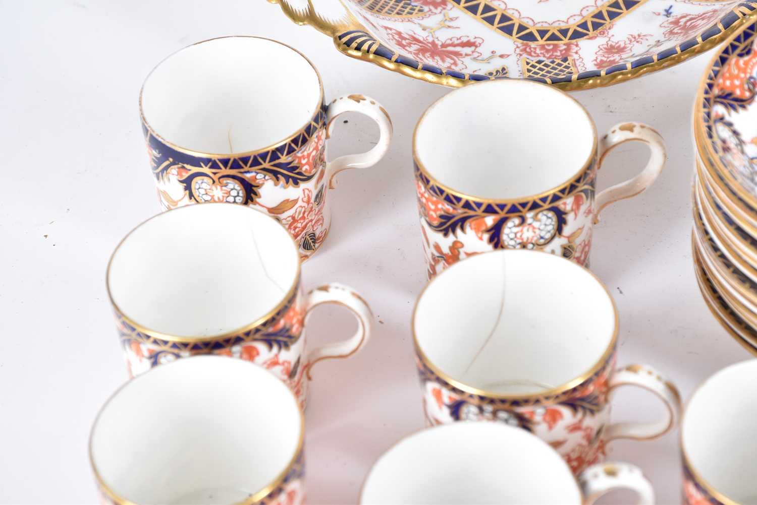 A collection of Royal Crown Derby Imari, comprising a part tea and coffee service, pattern 383, - Bild 6 aus 11