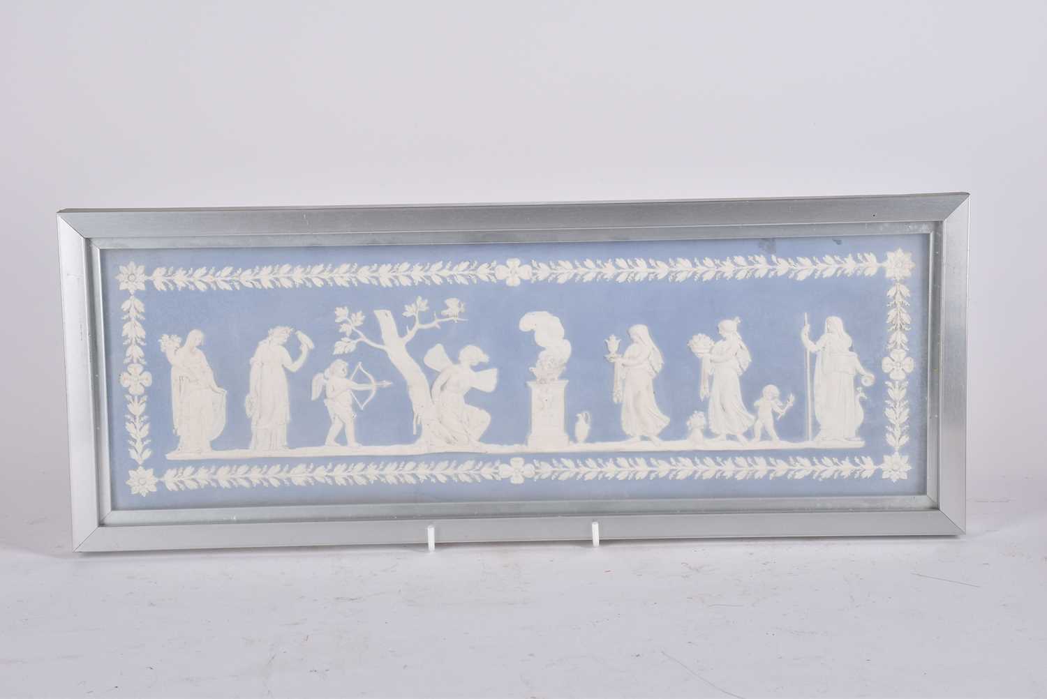 Four Wedgwood style panels, 19th/20th century, relief moulded with Cupid & Psyche, with other muses, - Bild 2 aus 6