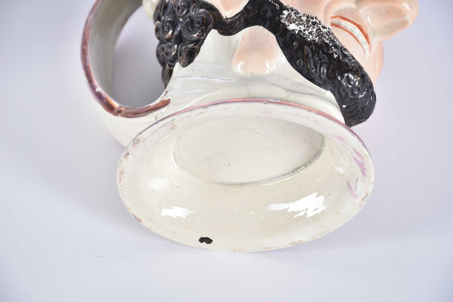 Three items of 19th century Sunderland pottery lusterware, consisting of a bowl, jug, and a sayter - Bild 6 aus 16