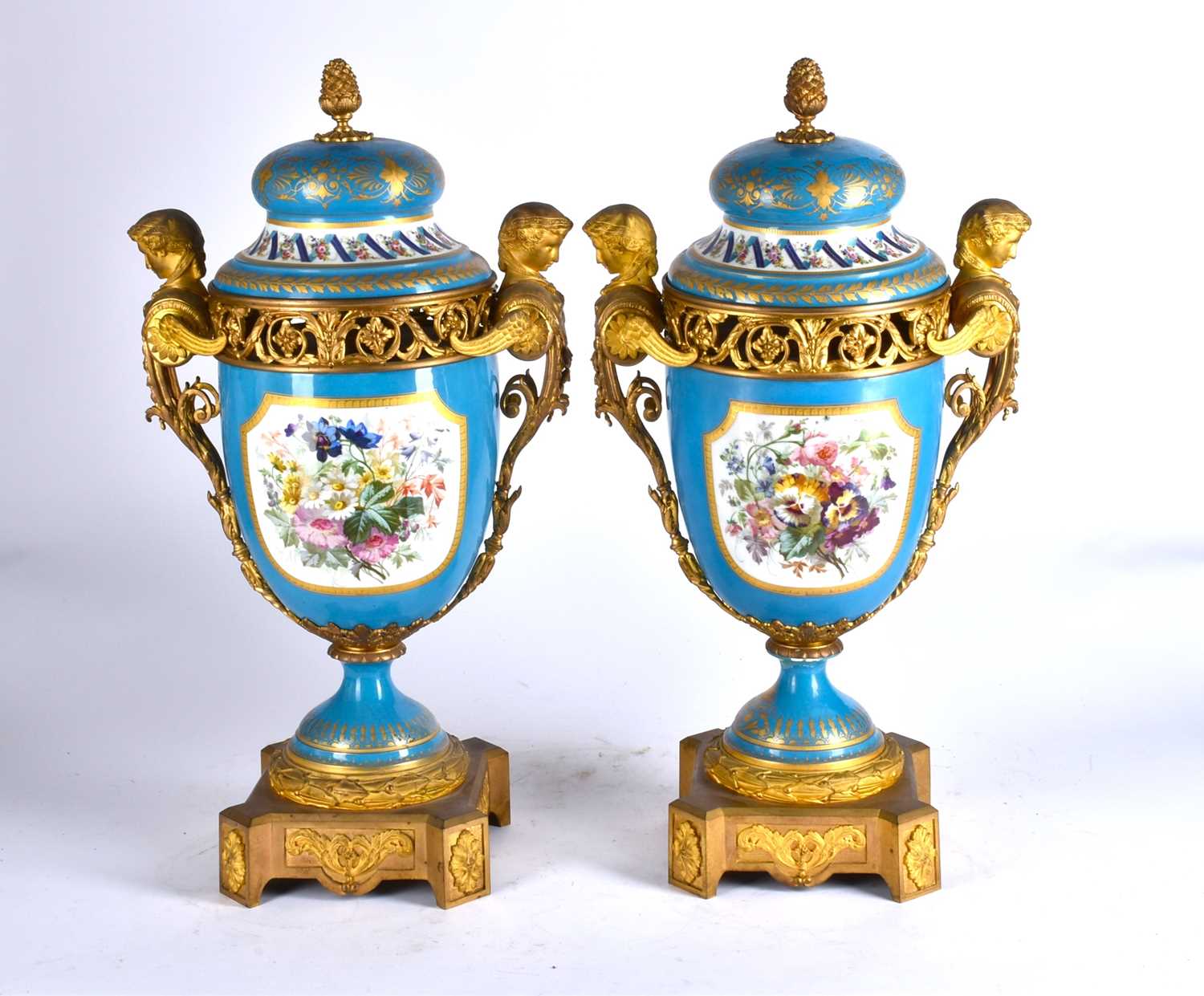 A large pair of Sevres ormolu mounted pedestal vases and covers, 19th century, the compressed bell - Bild 8 aus 9