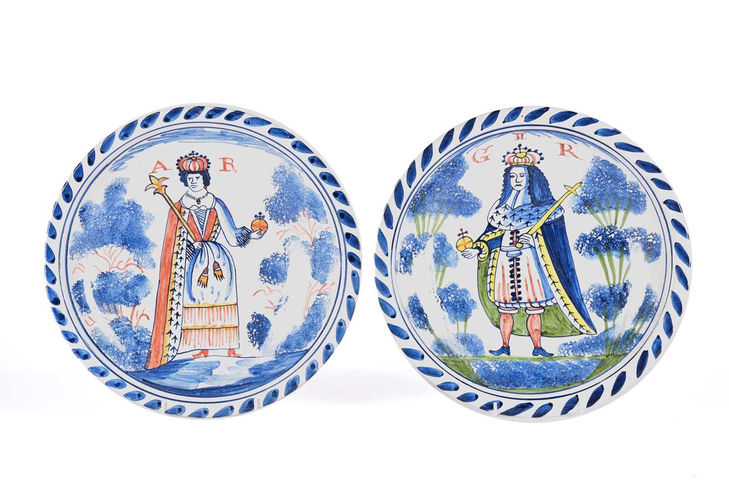 A 19th-century circular French faience blue and white dish with ochre dressed rim 35 cm together - Bild 4 aus 18