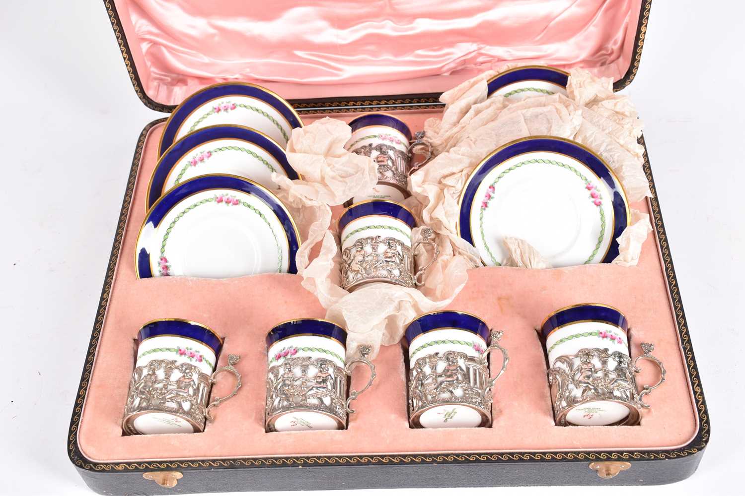 An early 20th Century set of six Copeland Spode coffee cans and saucers with hallmarked silver - Bild 2 aus 8