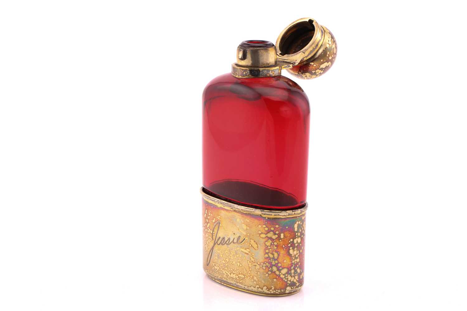 A Victorian silver gilt and ruby flash glass hip flask; pull-off beaker and bayonet cover - Image 3 of 8