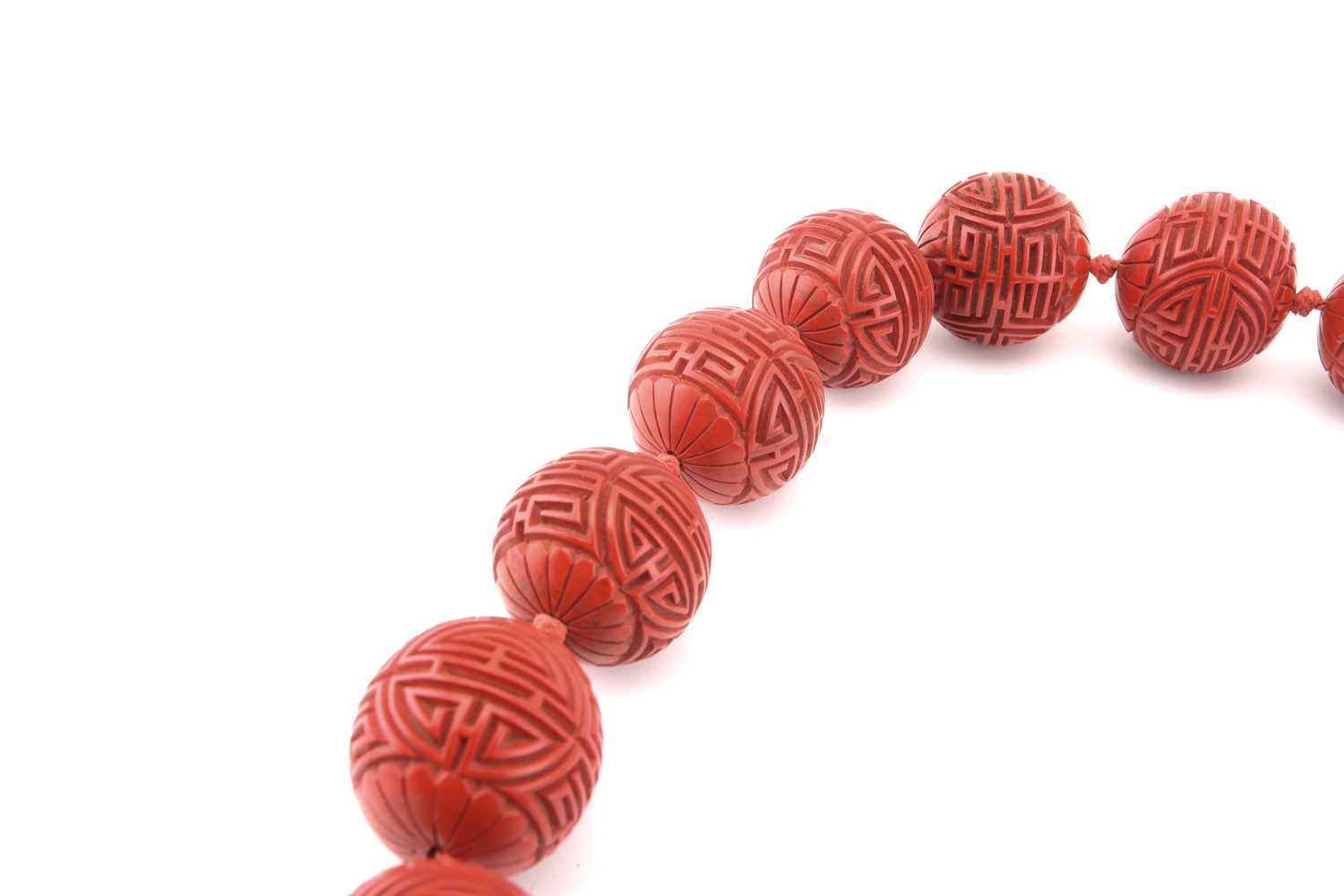 A Chinese lacquer carved bead necklace and matching earrings; the necklace consists of twenty-five - Image 4 of 4