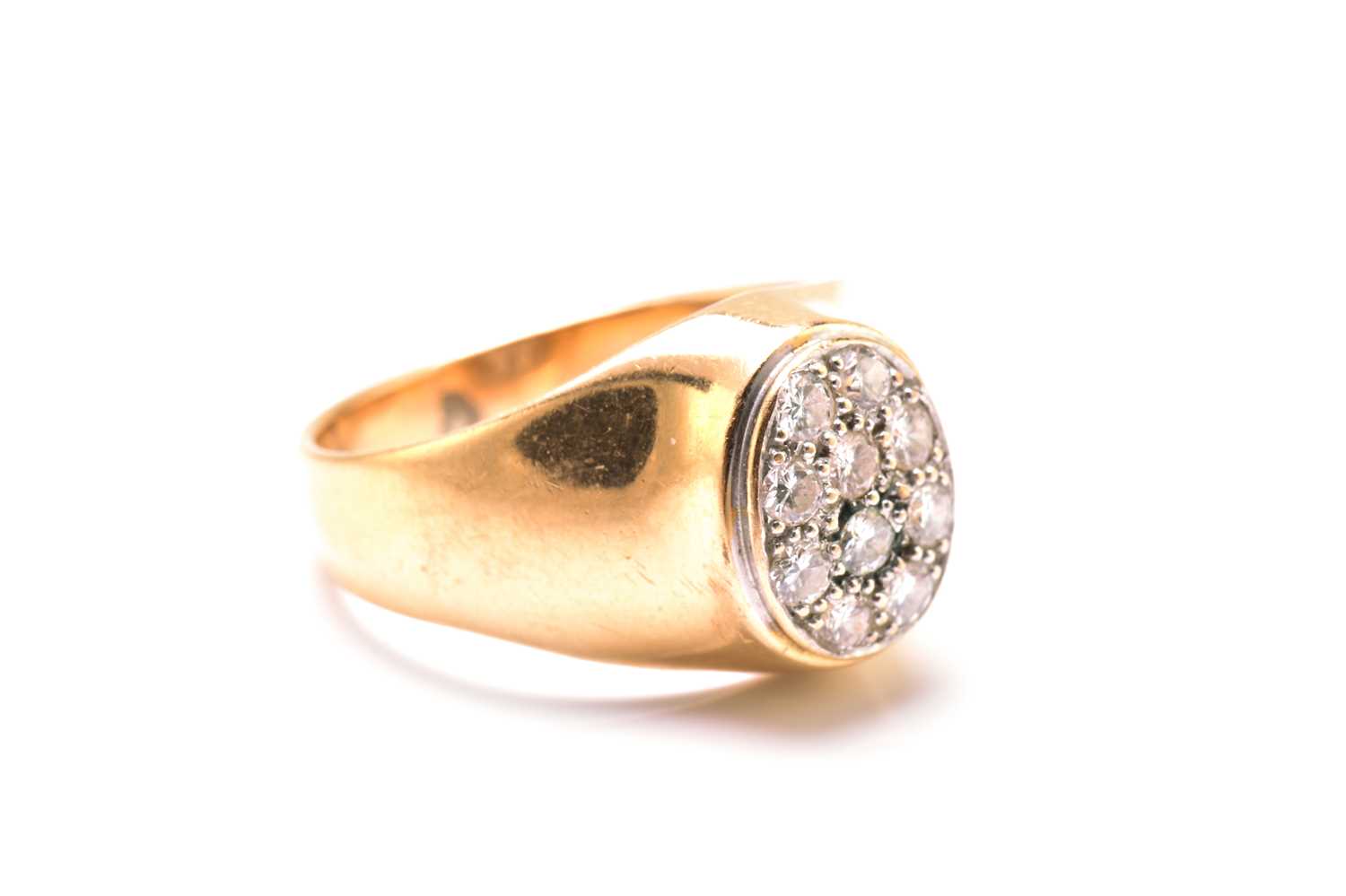 A signet ring pavé set with diamonds, comprises ten brilliant diamonds with an estimated total - Image 2 of 4