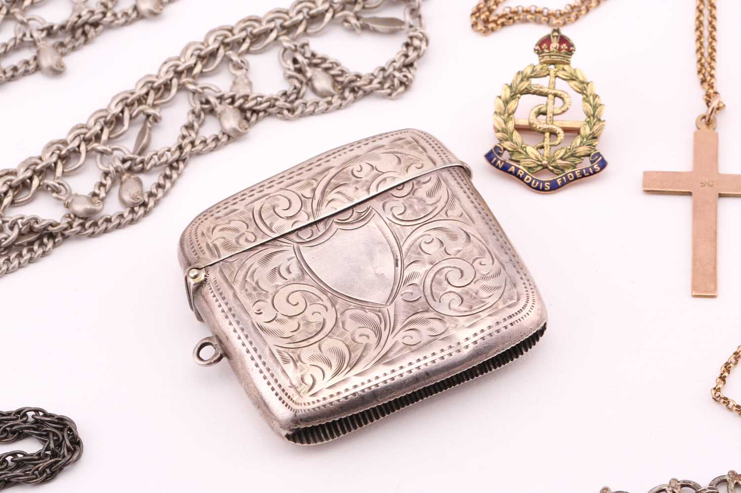 A miscellaneous collection of silver and 9ct gold items, to include a silver vesta case, engraved - Image 2 of 7