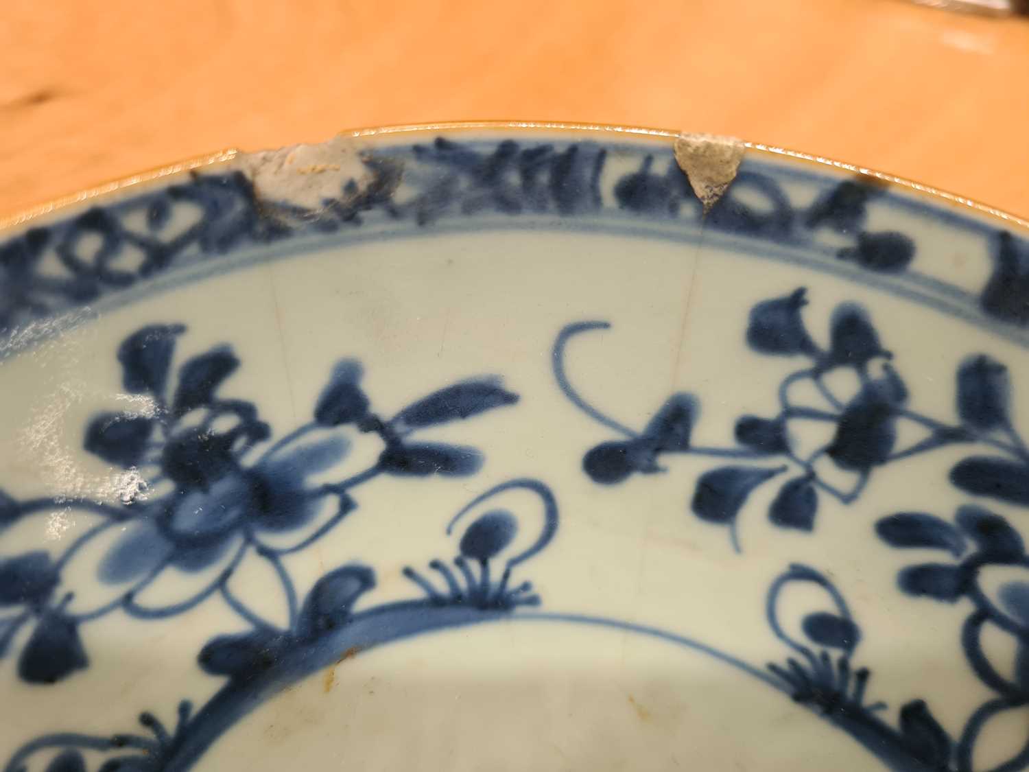 An assortment of Chinese porcelain, Ming - Qing dynasty, to include a Swatow bowl from the Bi - Image 13 of 53