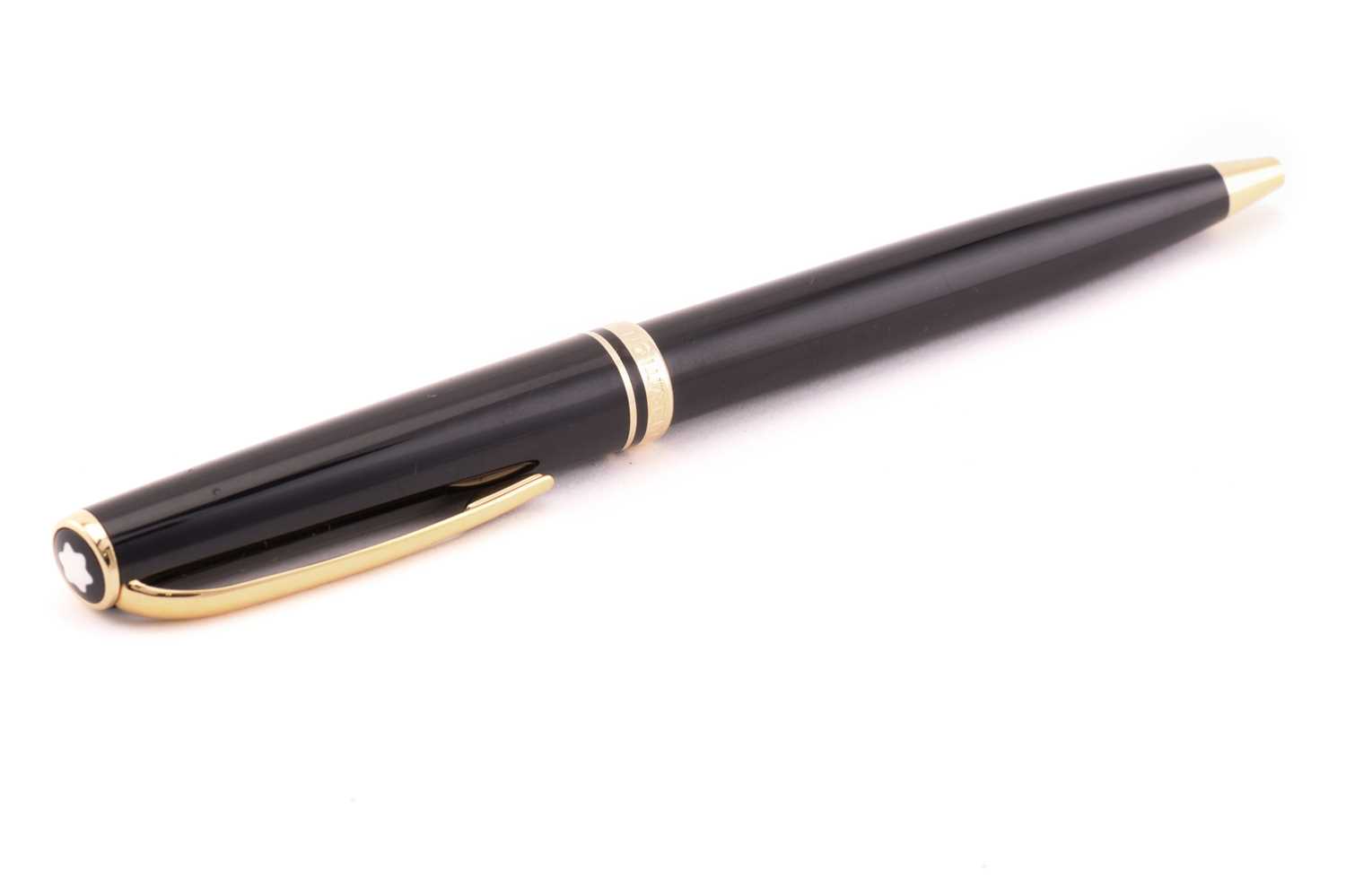 Montblanc - A rollerball pen, a pair of cufflinks and matching tie bar, all boxed; A Generation - Image 7 of 10