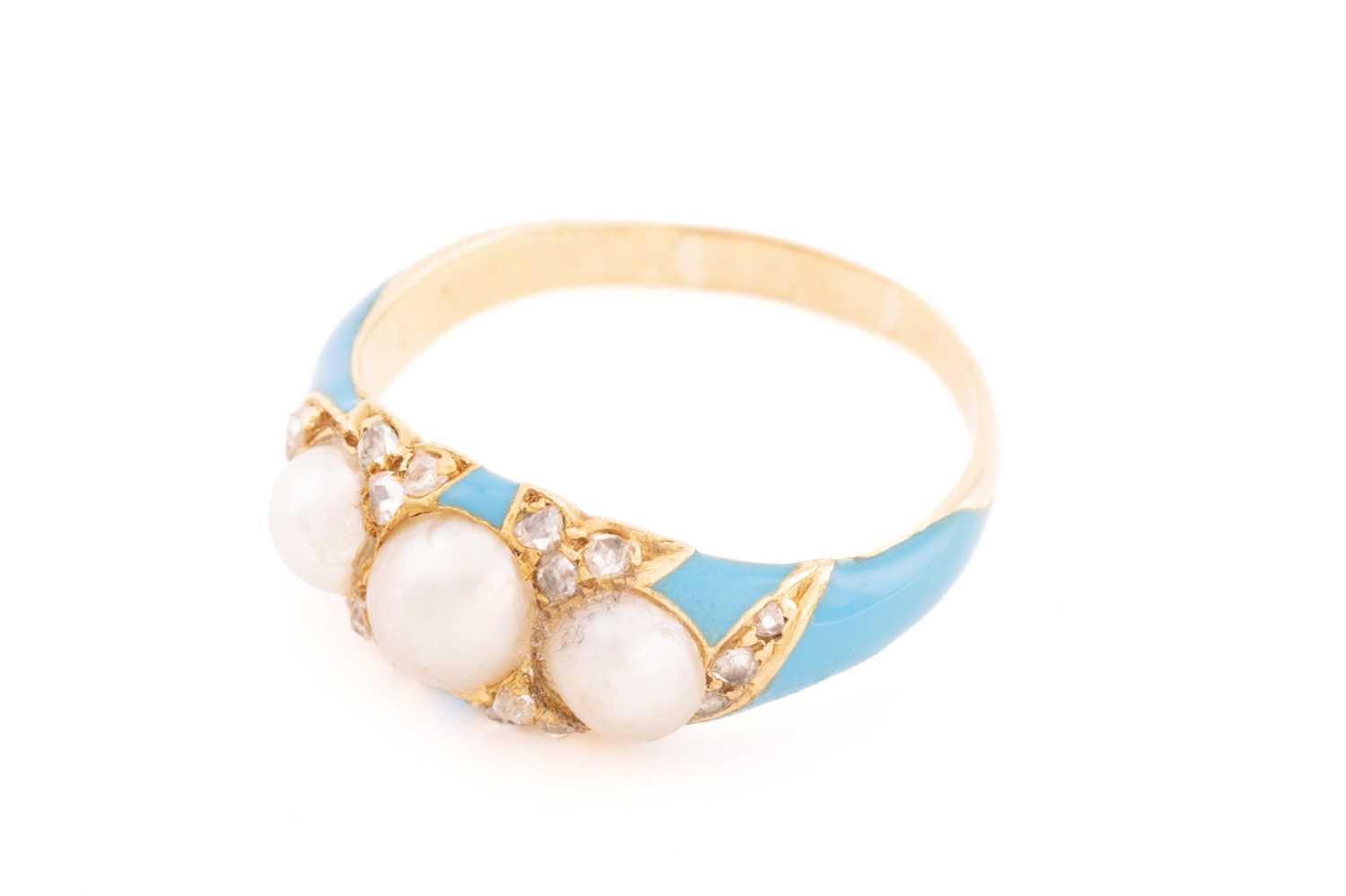 A pearl and diamond enamel ring, comprises three off-round split pearls set on a sky blue enamel - Image 3 of 4