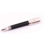 A Montblanc Starwalker Doué Rollerball pen 38011, ribbed resin barrel in black, screw-on cap