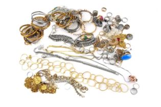 A collection of miscellaneous costume jewellery items mainly in base metal; to include a silver