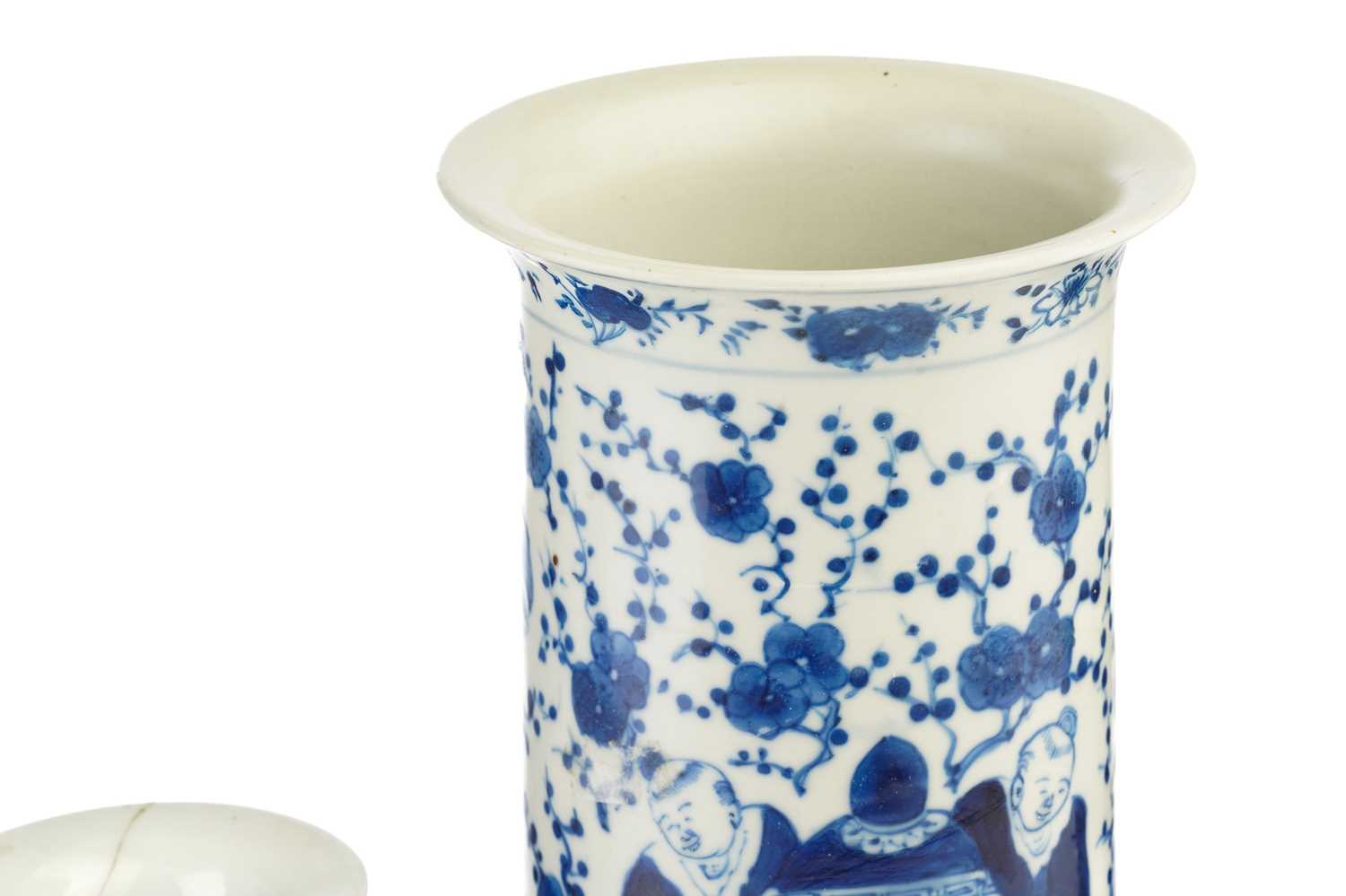 A Chinese blue & white vase, Qing, 18th century, painted with a bird upon a stem of tree peony, - Image 5 of 7