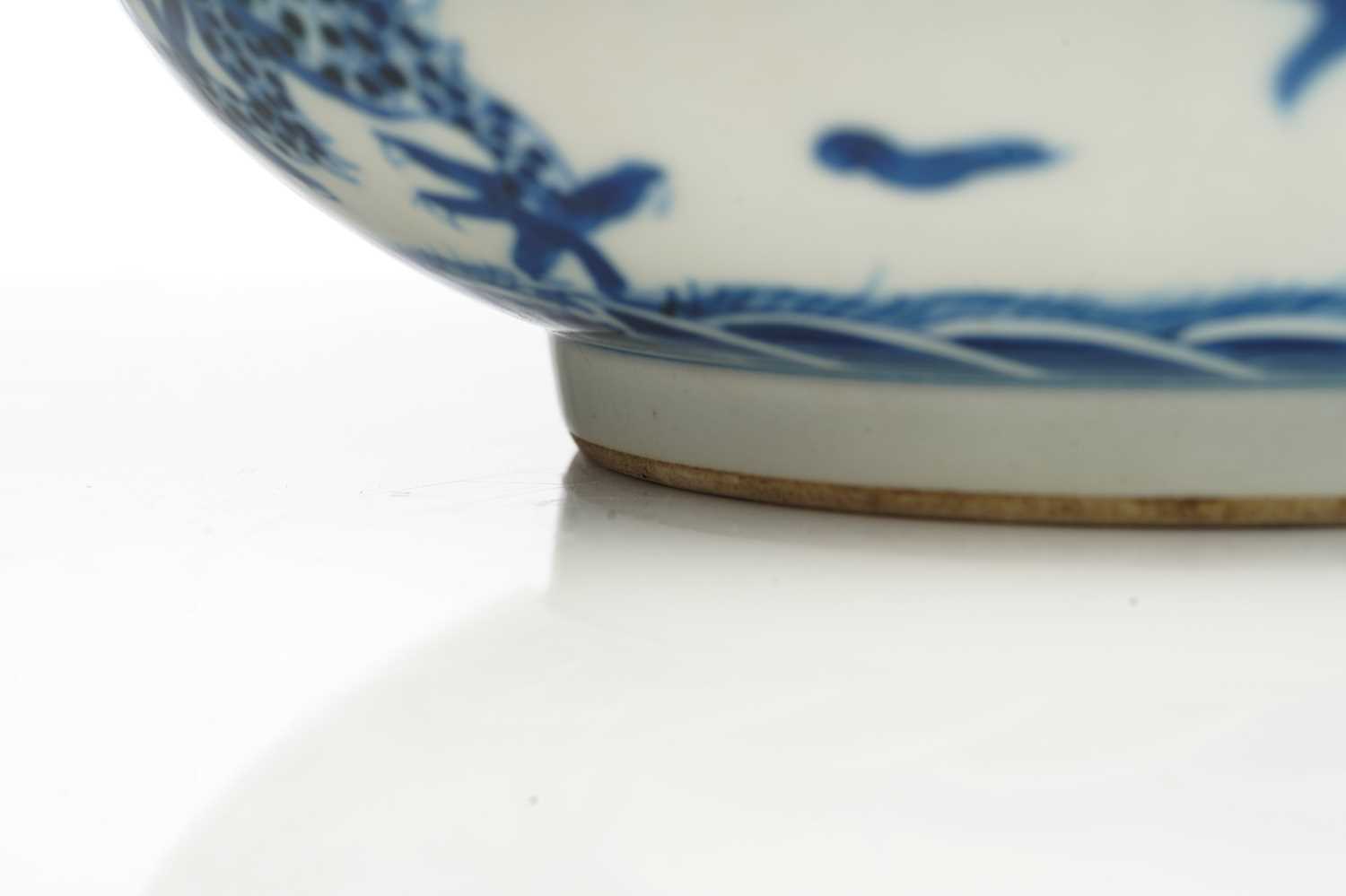 A Chinese porcelain blue & white dragon bowl, the interior with a single writhing dragon, the - Image 2 of 7