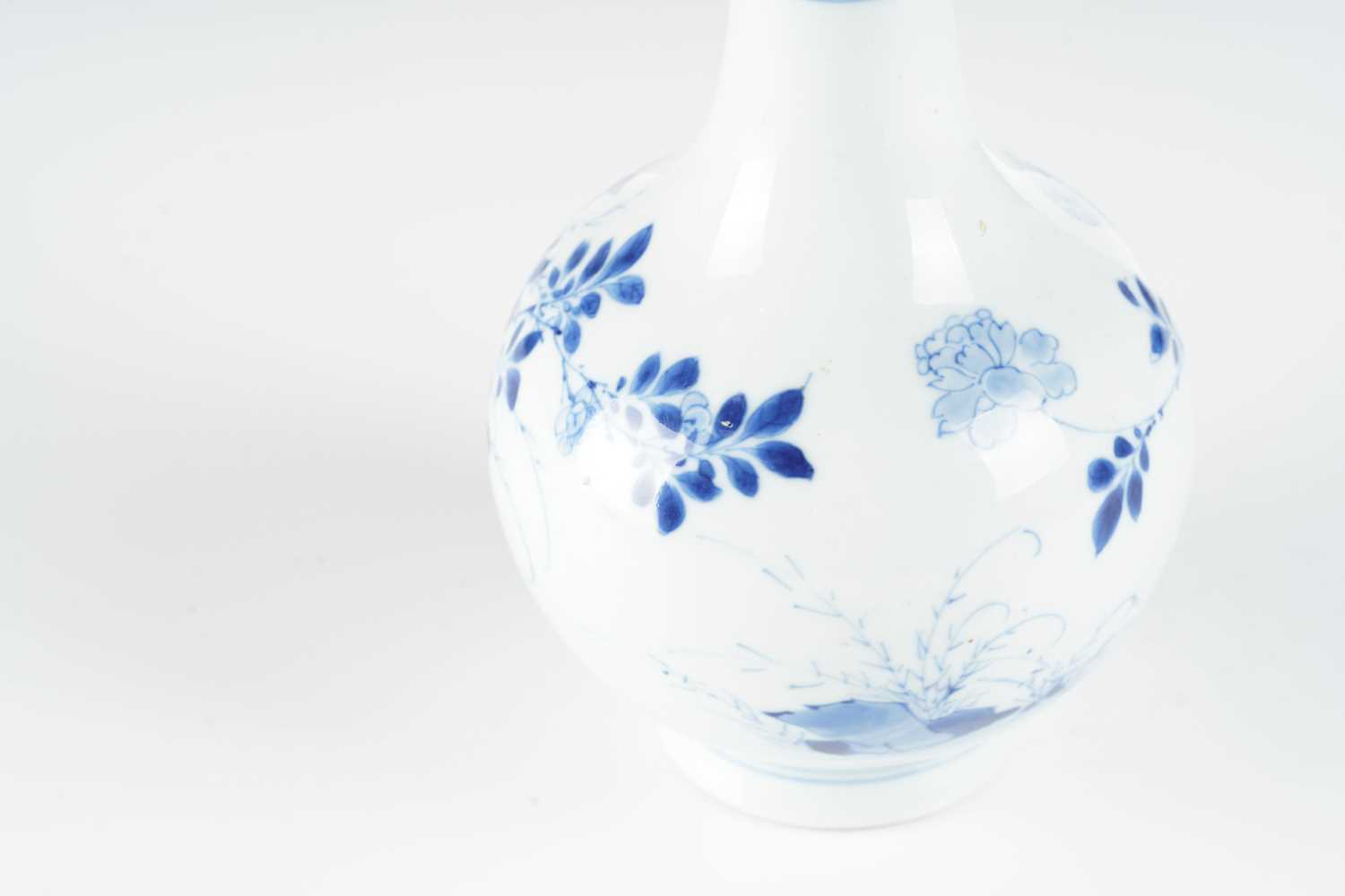 A Chinese porcelain vase, Qing, 18th century, Kangxi, painted with blossoming flowers and - Image 6 of 27