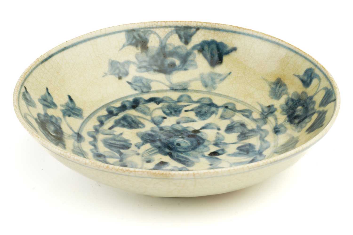 A small group of Chinese blue & white porcelain, Ming dynasty, comprising two bowls, 14.5 & 15cm - Image 11 of 11