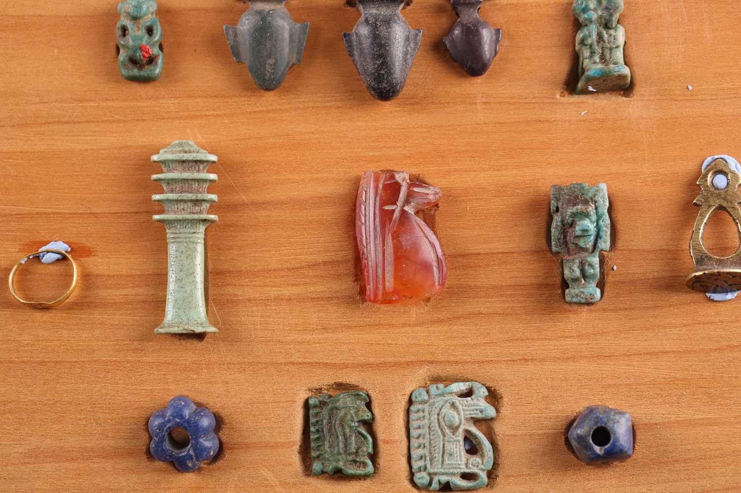 A Collection of Ancient Egyptian artefacts including a bronze Djed pillar amulet, agate Tawaret - Image 4 of 30