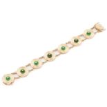 A disc link bracelet set with jade and diamond, seven bi-shaped jade in alternating shades of