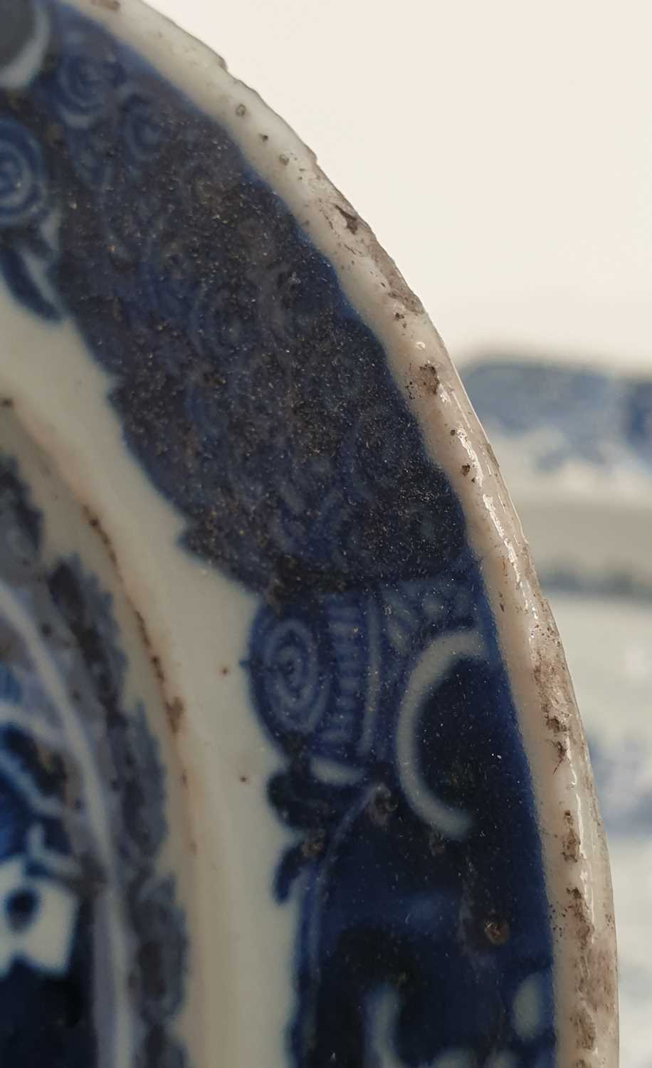 A group of Chinese blue & white export porcelain, all with landscape decoration, comprising two oval - Image 18 of 20