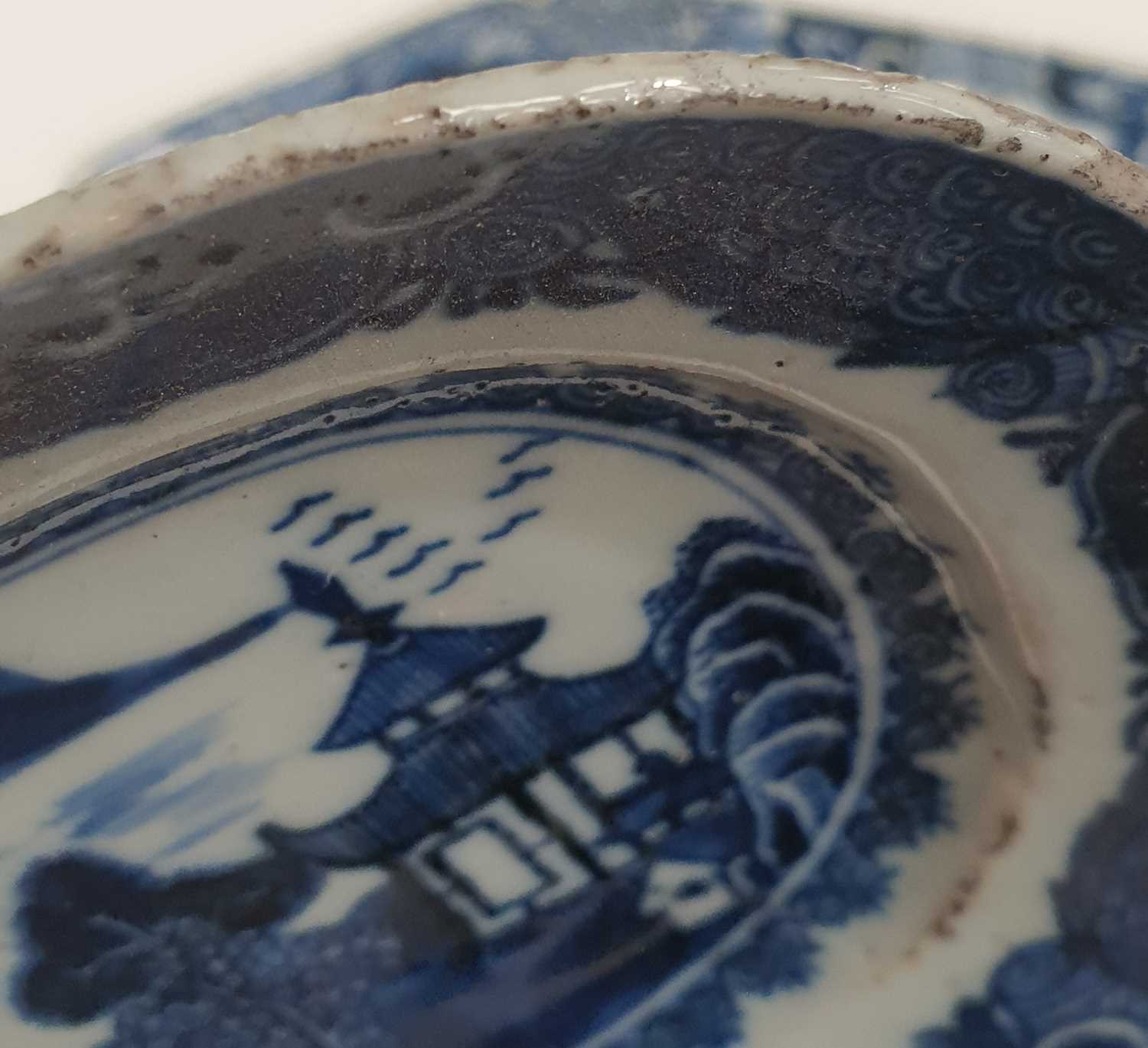 A group of Chinese blue & white export porcelain, all with landscape decoration, comprising two oval - Image 17 of 20