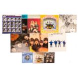 The Beatles: a good collection of early issue vinyl albums and singles, comprising: 'Hottest