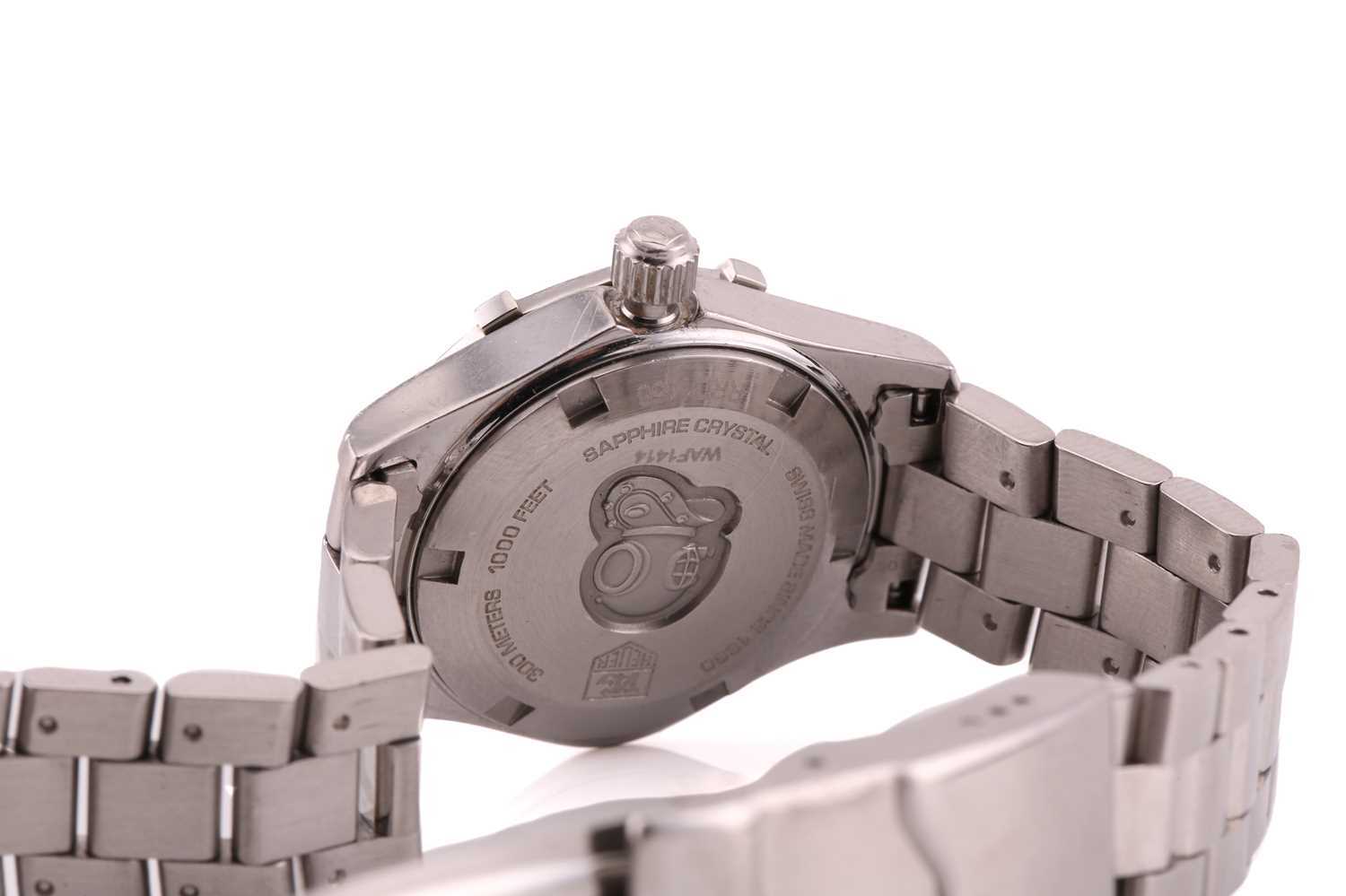 A Tag Heuer Aquaracer 300 meters lady's wristwatch, with a Swiss-made quartz movement in a steel - Bild 3 aus 5