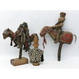 Zwei afrikanische Reiter- und Zwillingsfigur "ere ibeji".