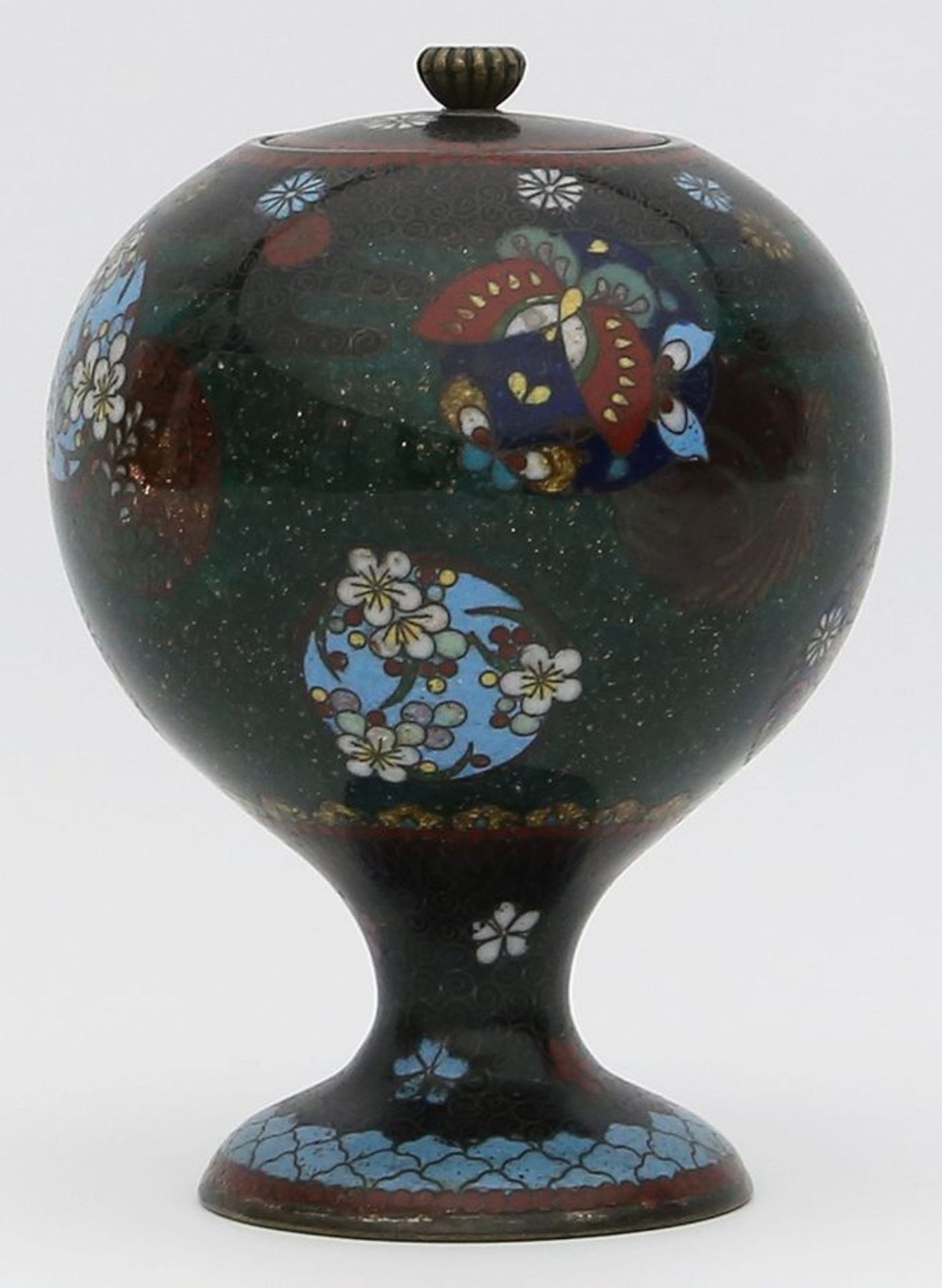 Cloisonné-Vase.