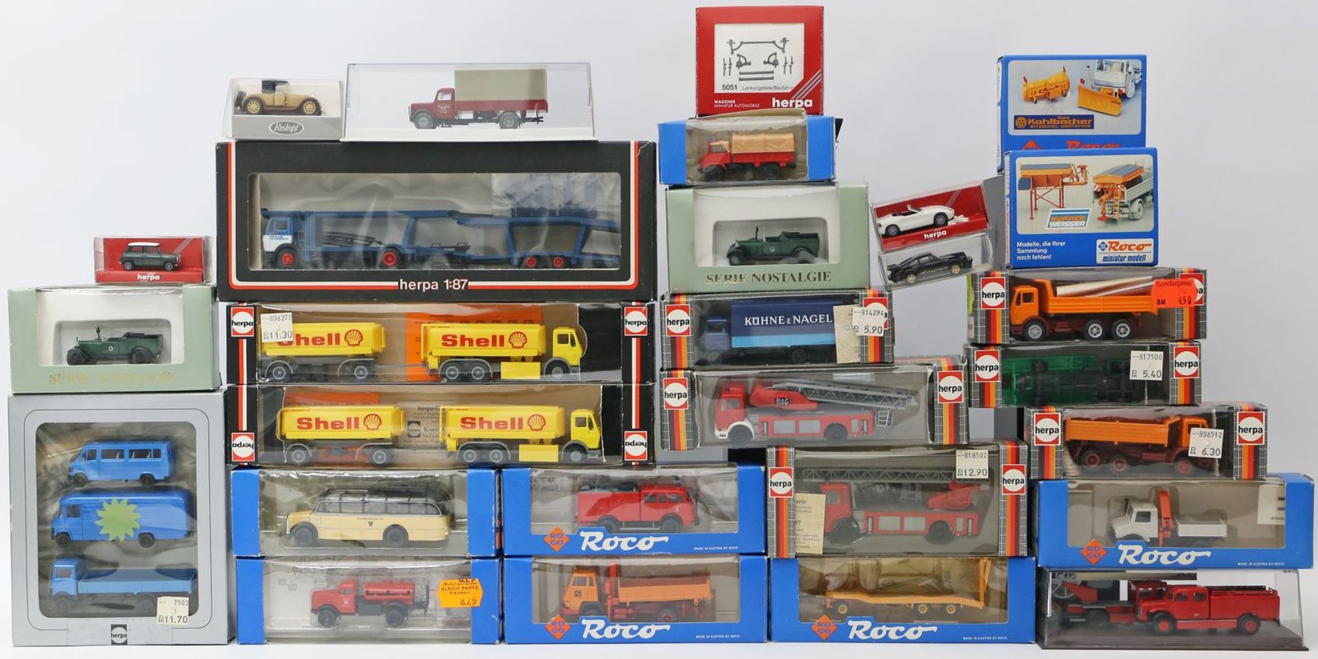 30 div. Modellautos, 1:87.