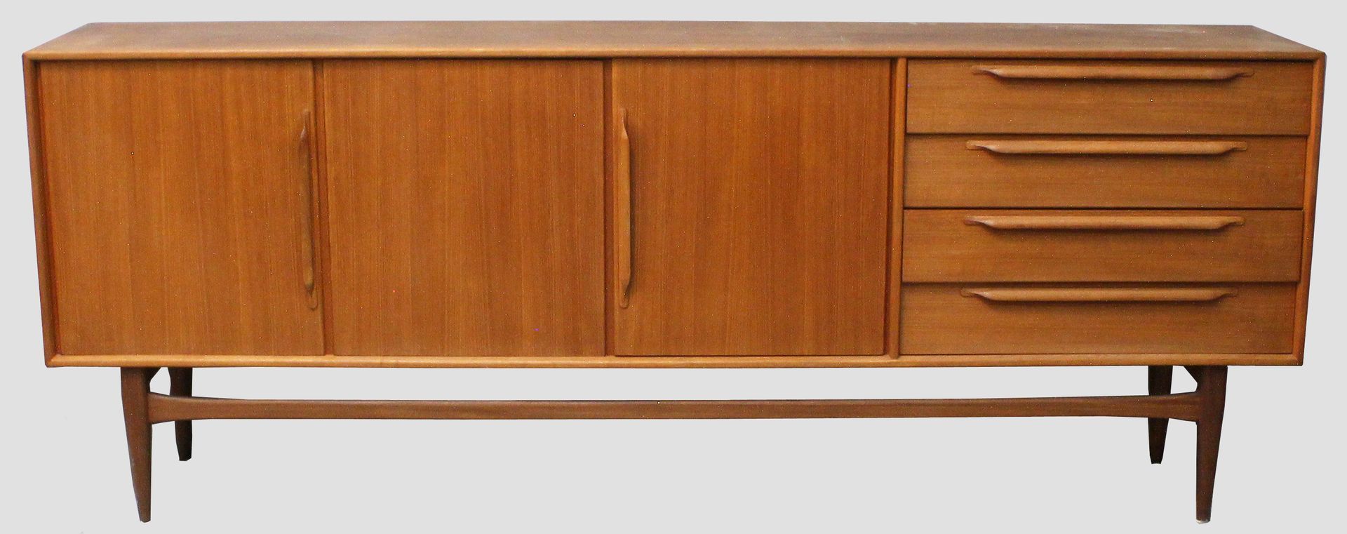 Vintage-Sideboard.