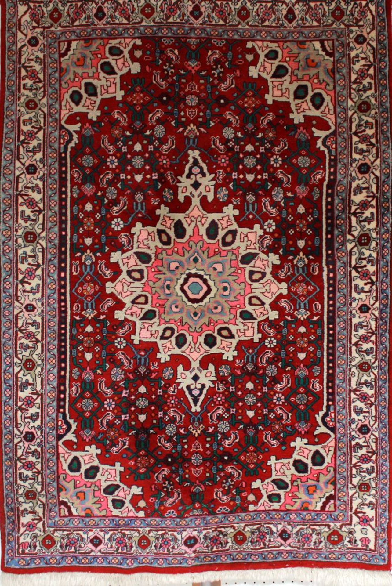 Bidjar, ca. 168x 107 cm.