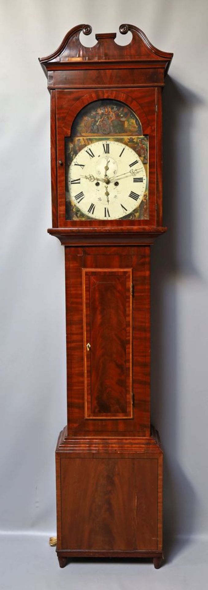 Standuhr im Stil George III., Russell & Clarke.