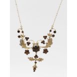 Jugendstil-Collier.