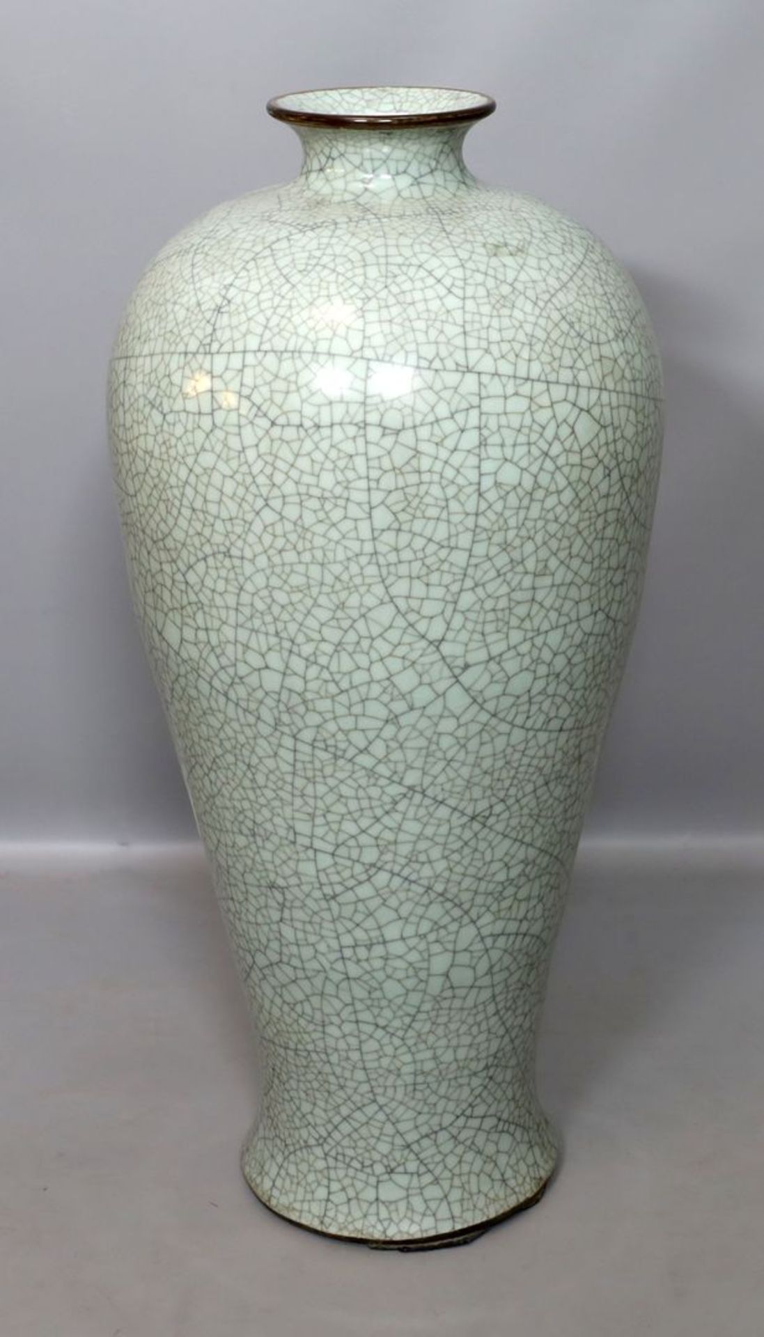 Große Bodenvase.