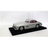 Modellauto "Mercedes 300 SL", 1:8.