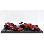 2 Modellautos "Formel 1-Rennwagen", 1:12.