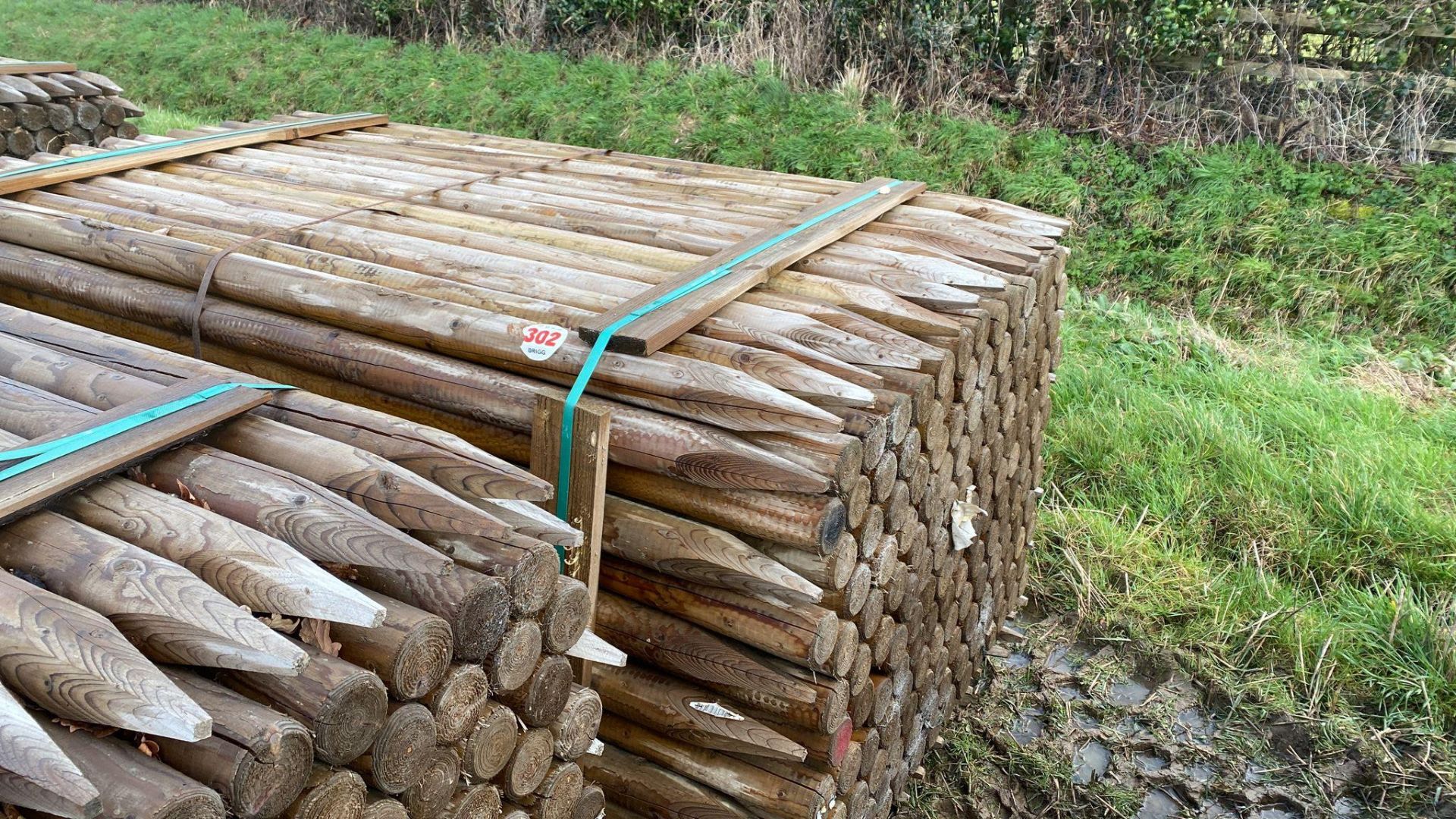 Pallet of 75 Fencing Posts 7ft x 3"