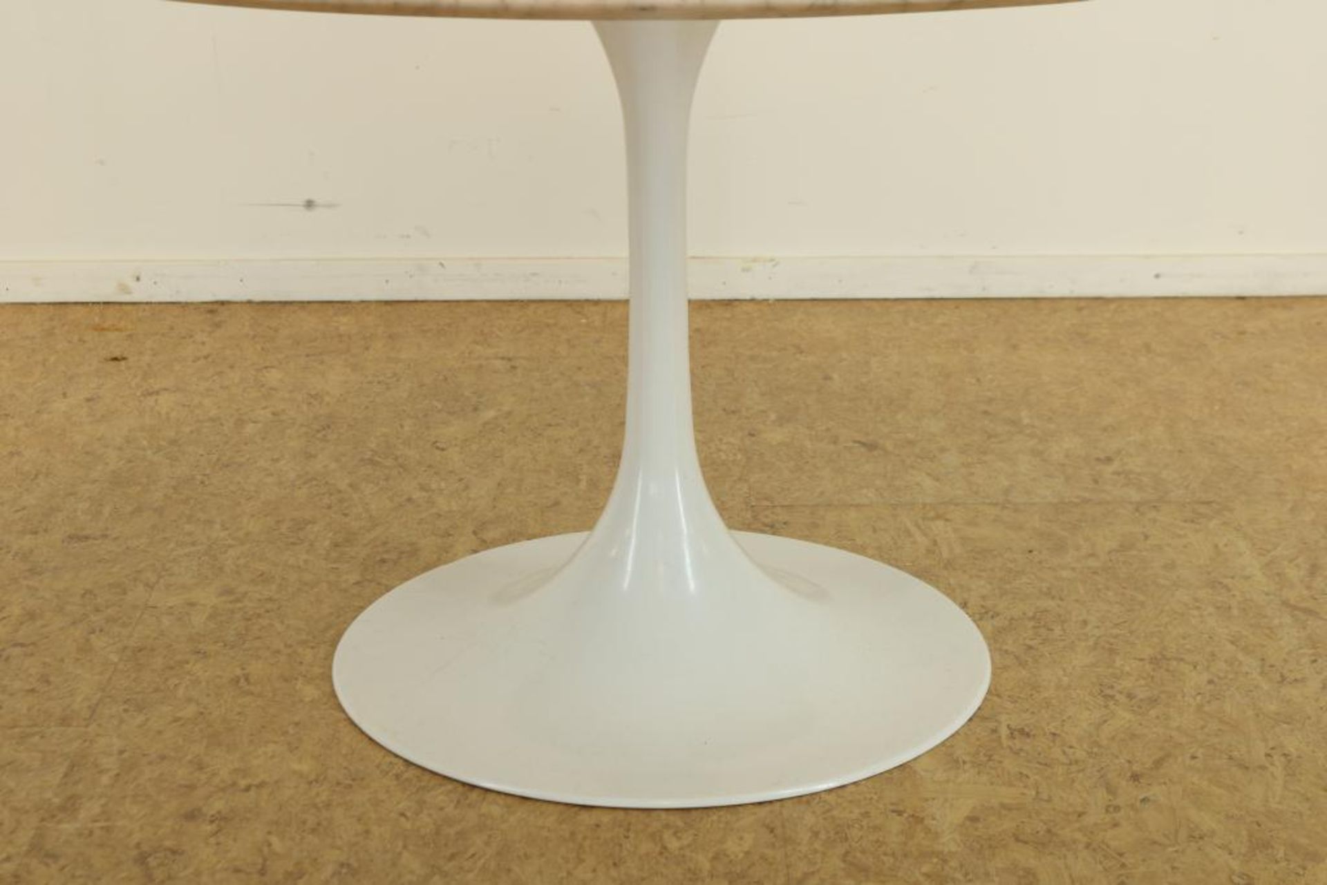 Moderne tafel met marmeren blad - Bild 3 aus 3