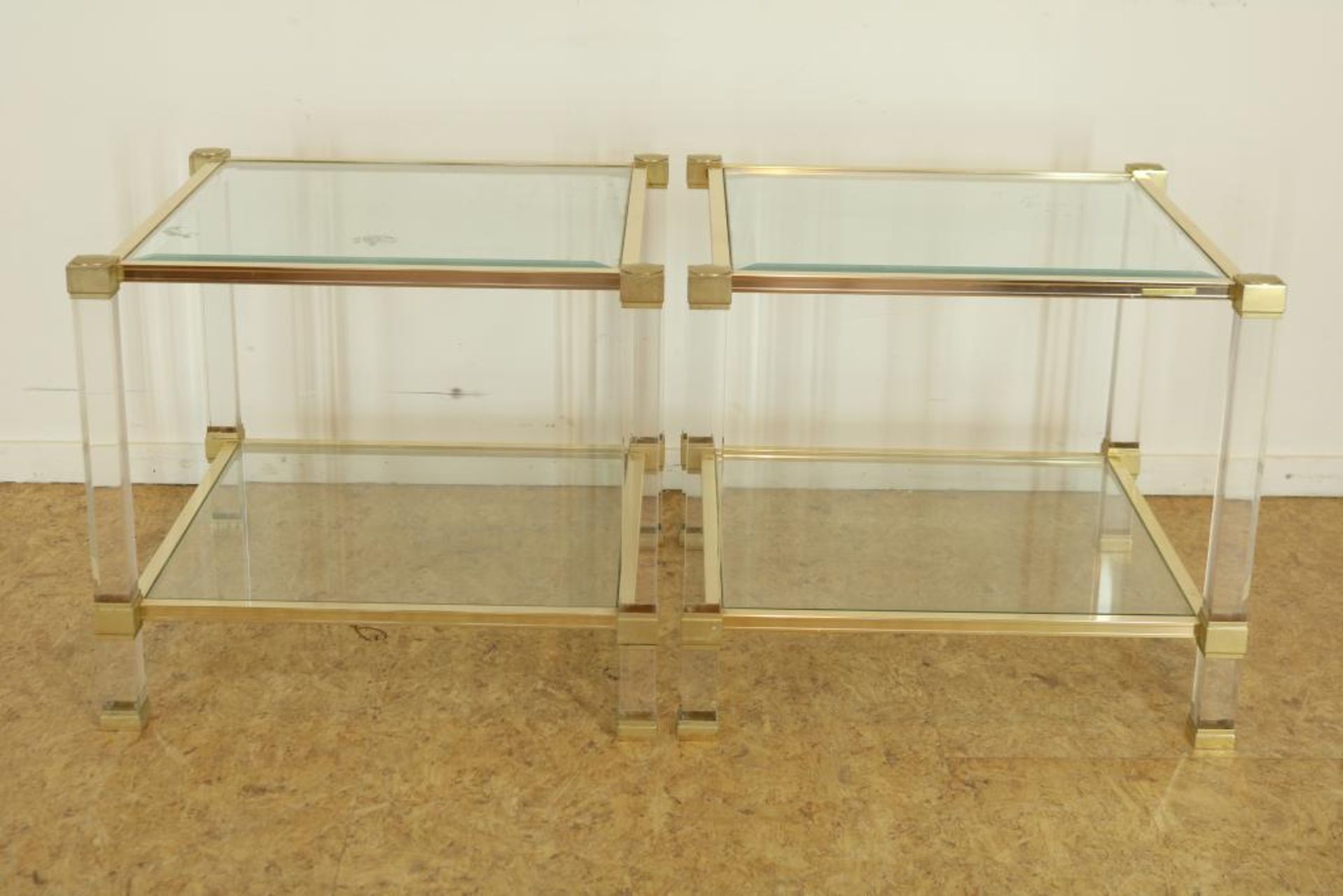 Plexiglazen bijzettafel (2x)