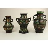 Lot van 3 bronzen cloisonné siervazen