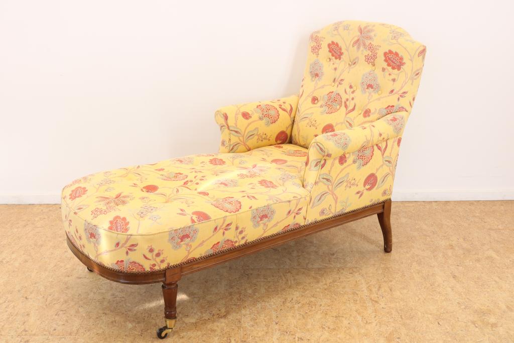 Chaise longue bekleed met gekleurde stof