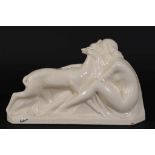 Creme aardewerk Art Deco dame met hond