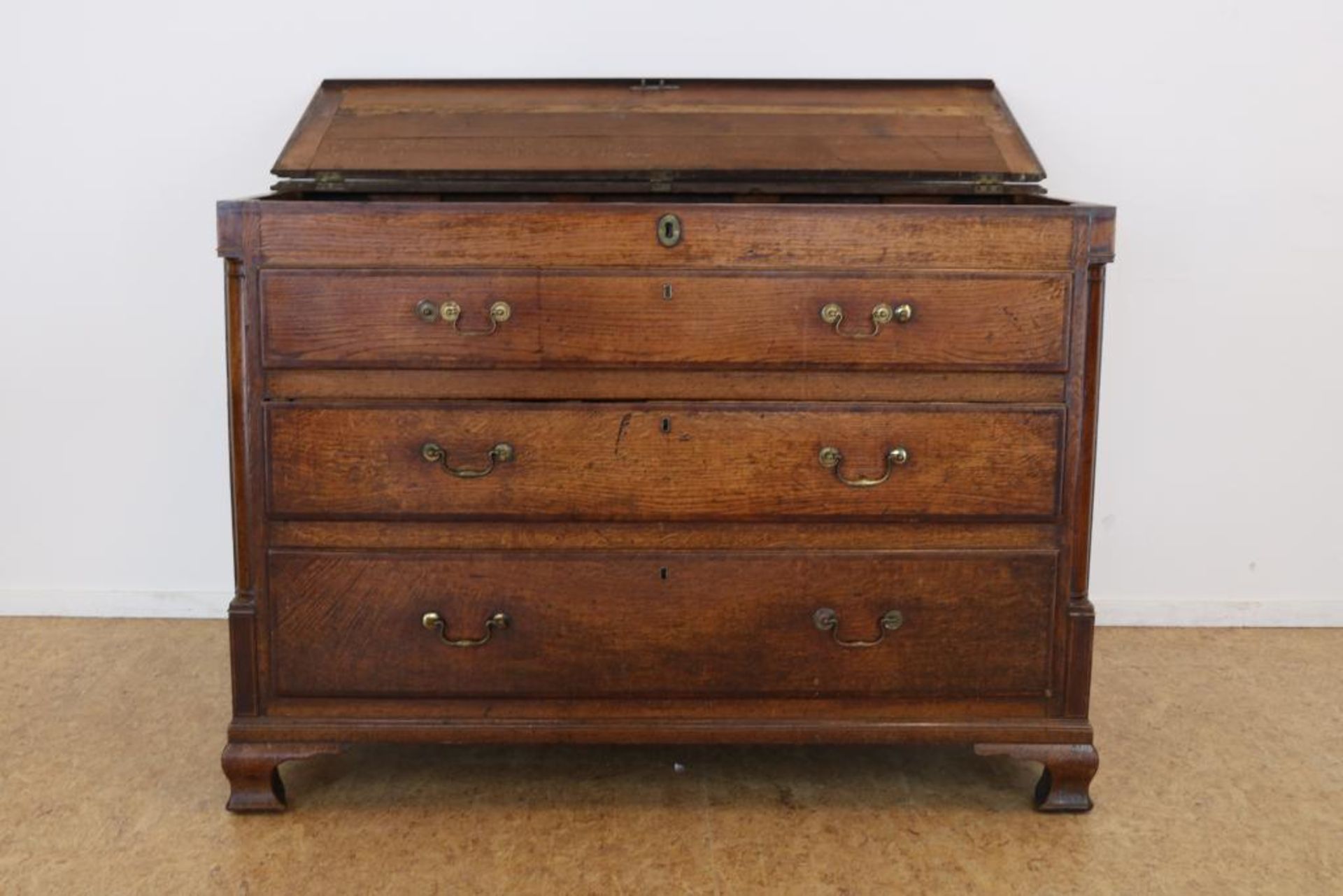 Eiken commode met 2 laden, Engeland - Image 3 of 5