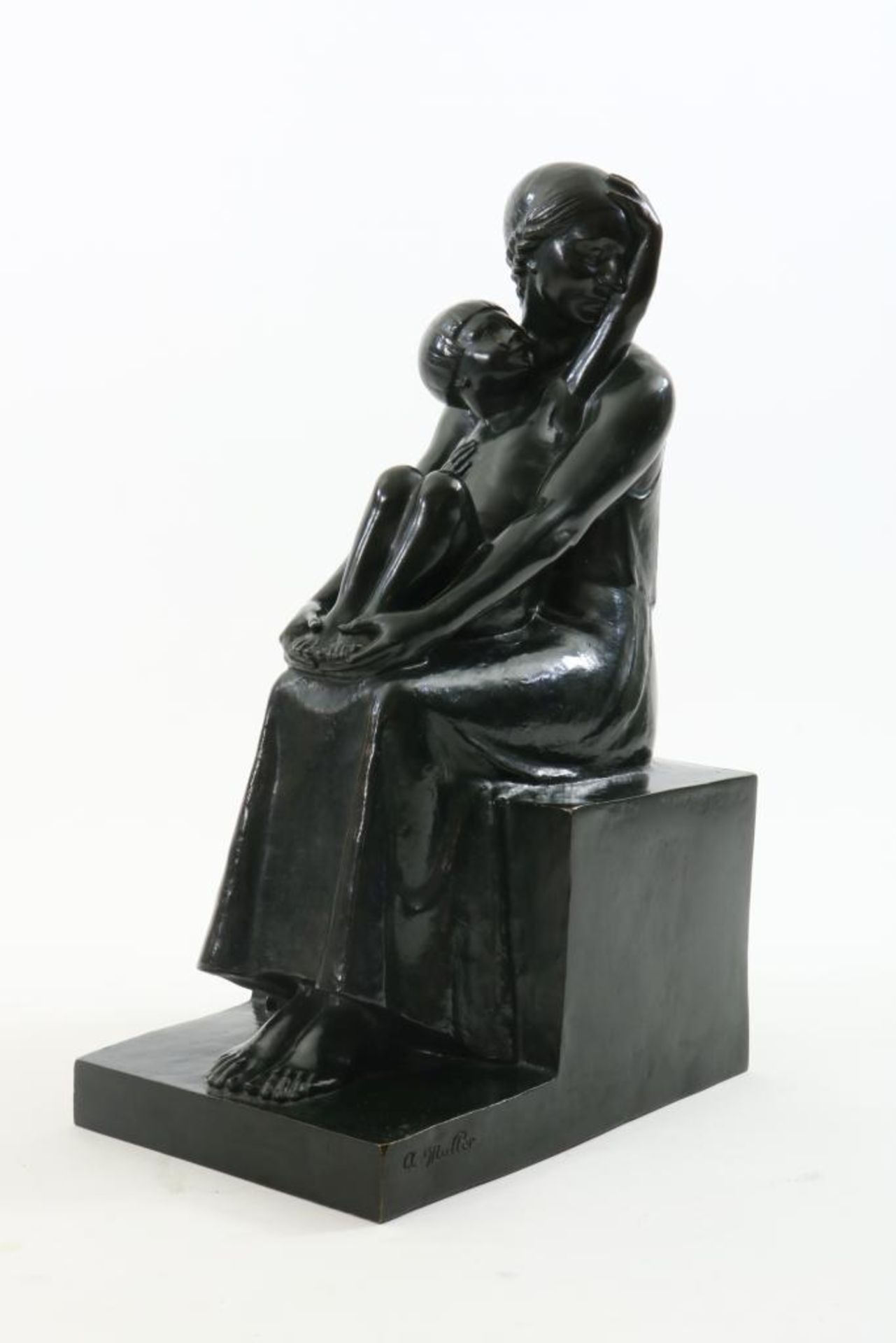 A. Muller moeder met Kind sculptuur