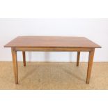 Eiken Schuitema tafel met lade