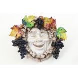 PERSEUS, Italy Bacchus masker aardewerk
