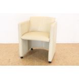 Creme kleurige lederen Leolux fauteuil