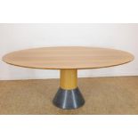 Ronde beukenhouten design tafel