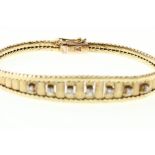 Gouden armband bezet met diamant