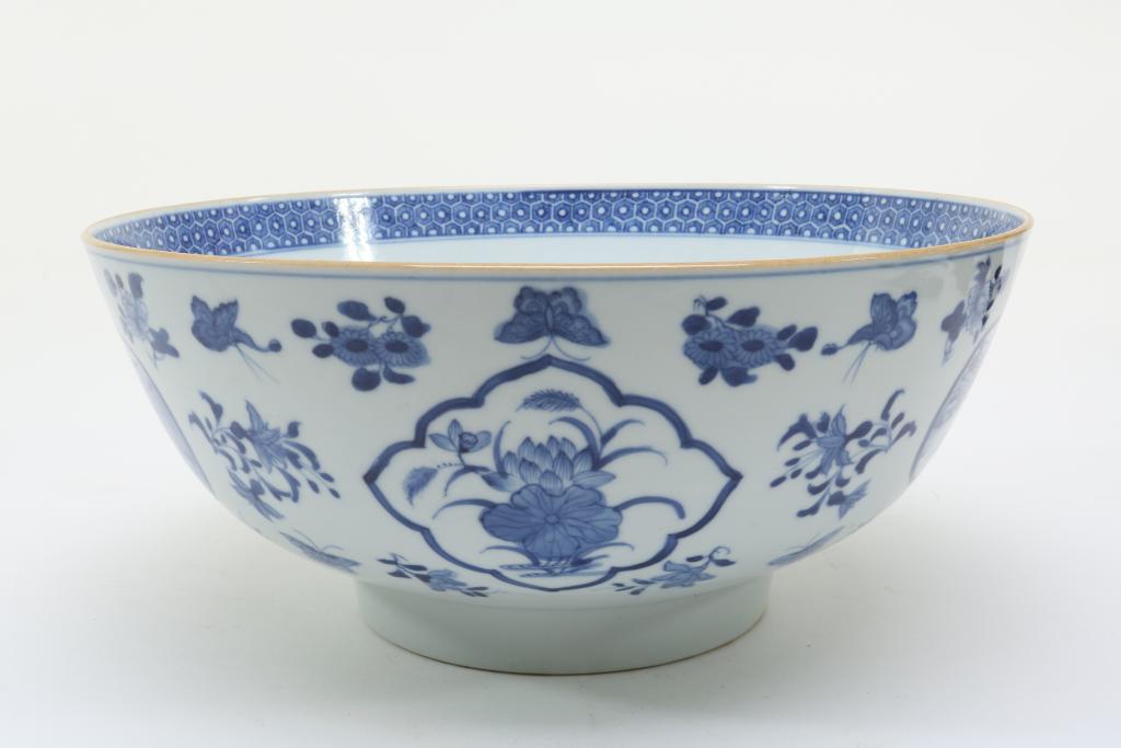 18e eeuwse Chinese Punchbowl porselein - Bild 2 aus 4