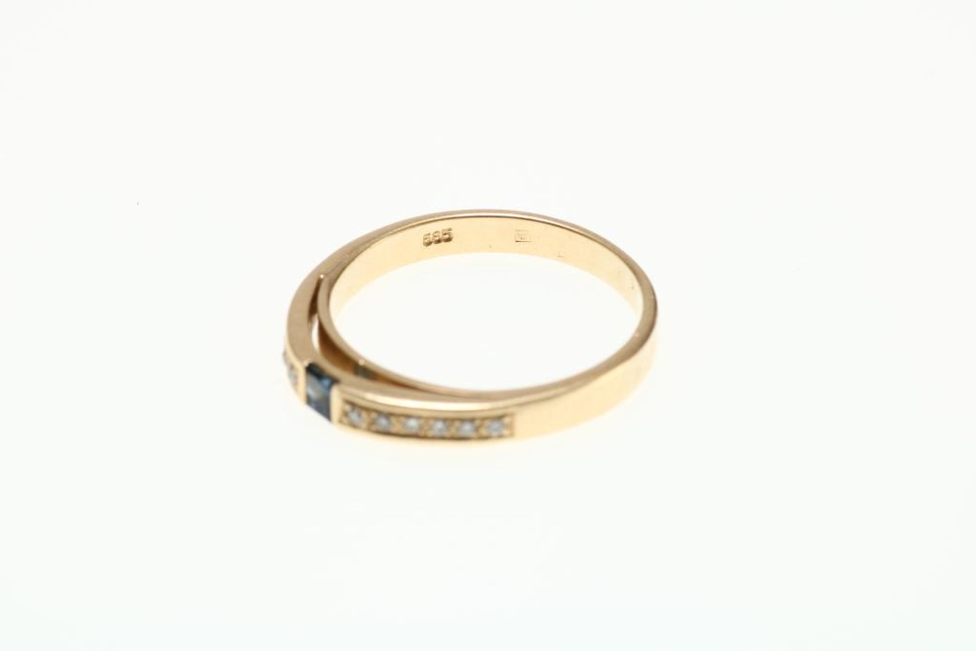 Gouden ring bezet met blauwe saffier - Image 3 of 3